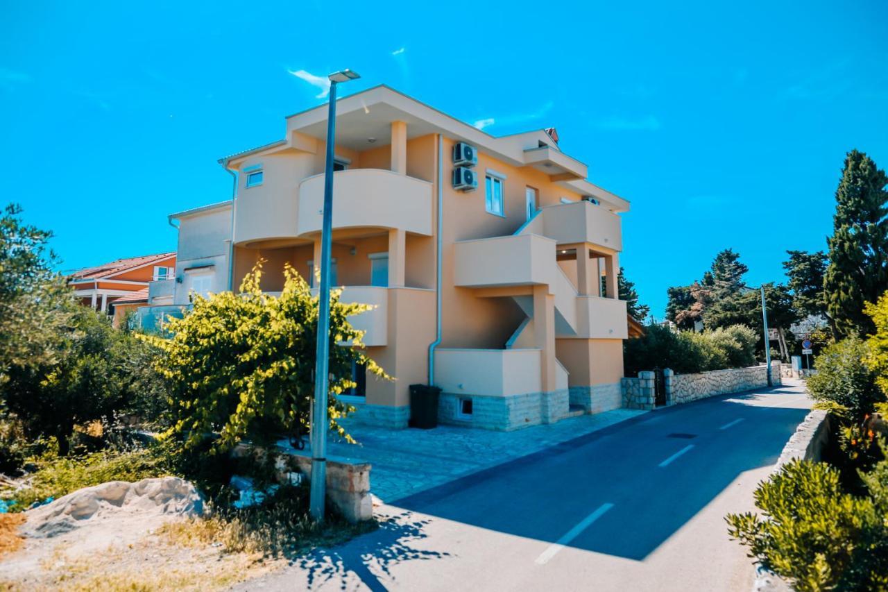 City Pool Apartments Новаля Екстериор снимка