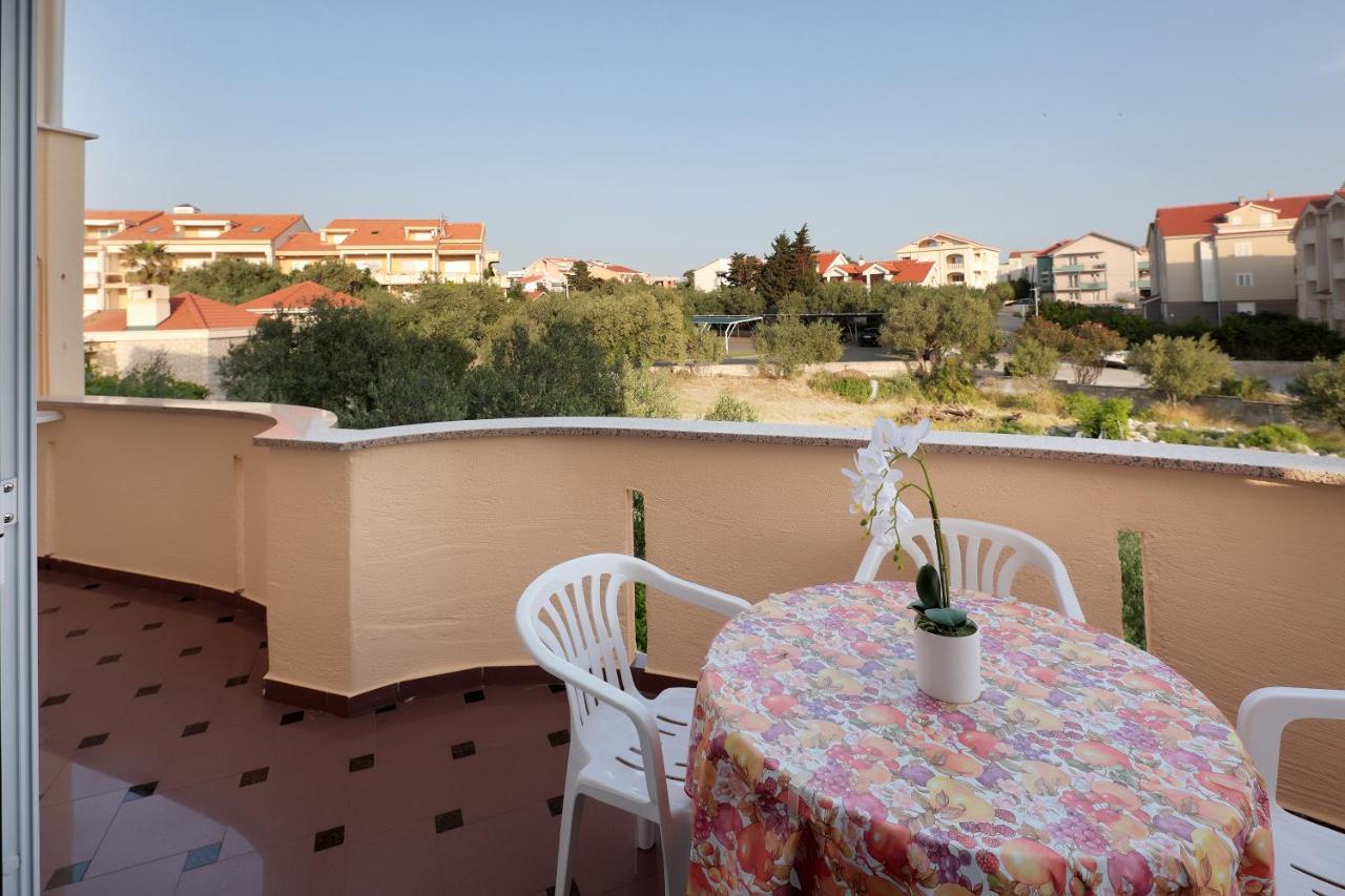 City Pool Apartments Новаля Екстериор снимка
