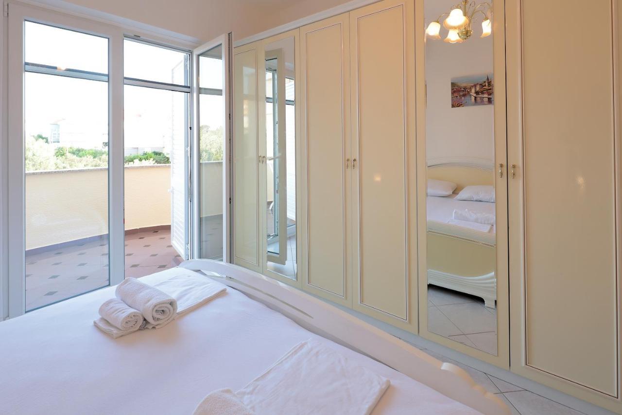 City Pool Apartments Новаля Екстериор снимка