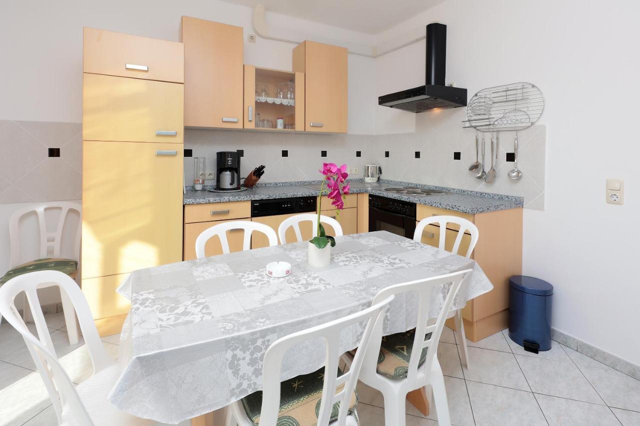 City Pool Apartments Новаля Екстериор снимка