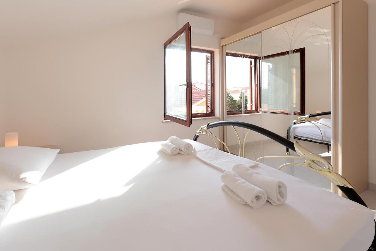 City Pool Apartments Новаля Екстериор снимка
