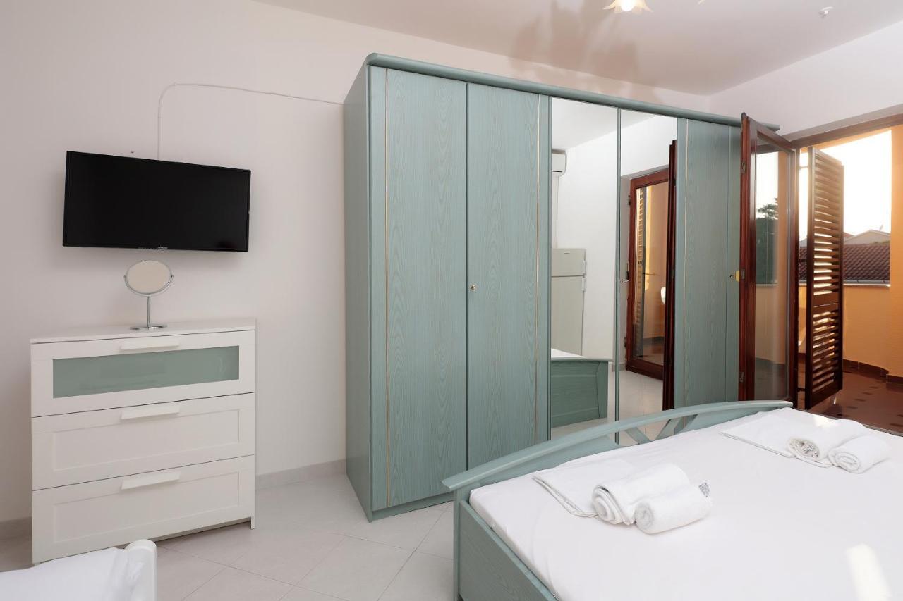 City Pool Apartments Новаля Екстериор снимка