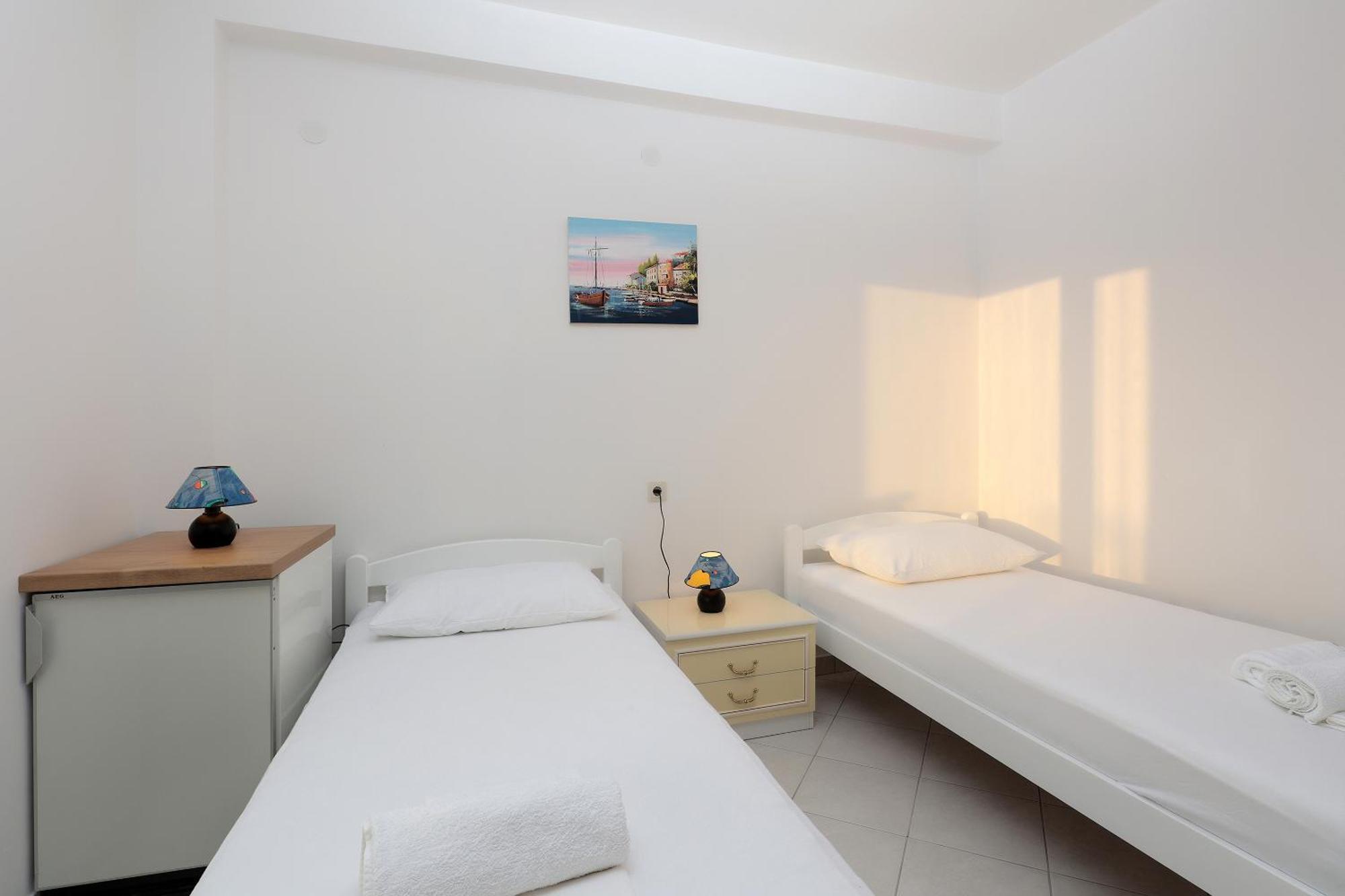 City Pool Apartments Новаля Екстериор снимка
