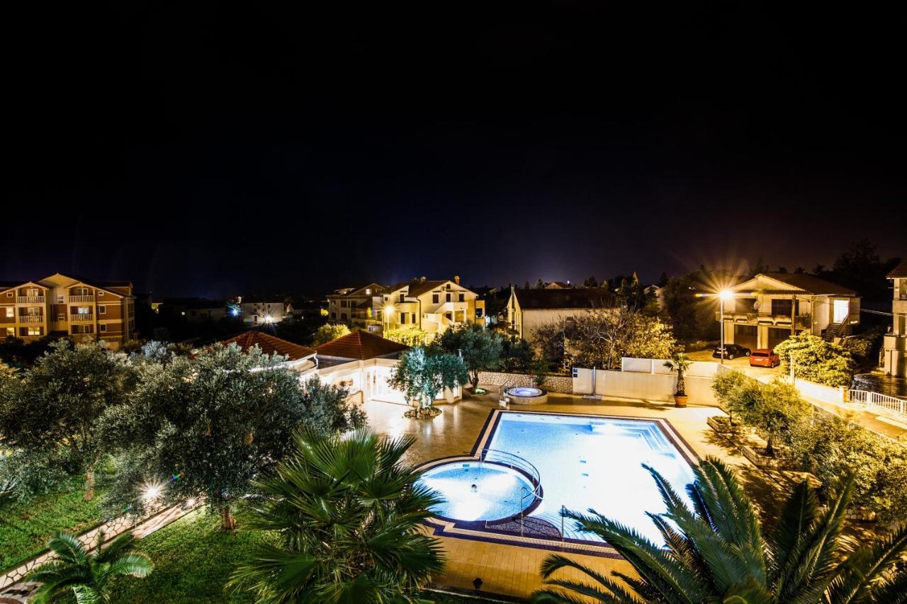 City Pool Apartments Новаля Екстериор снимка