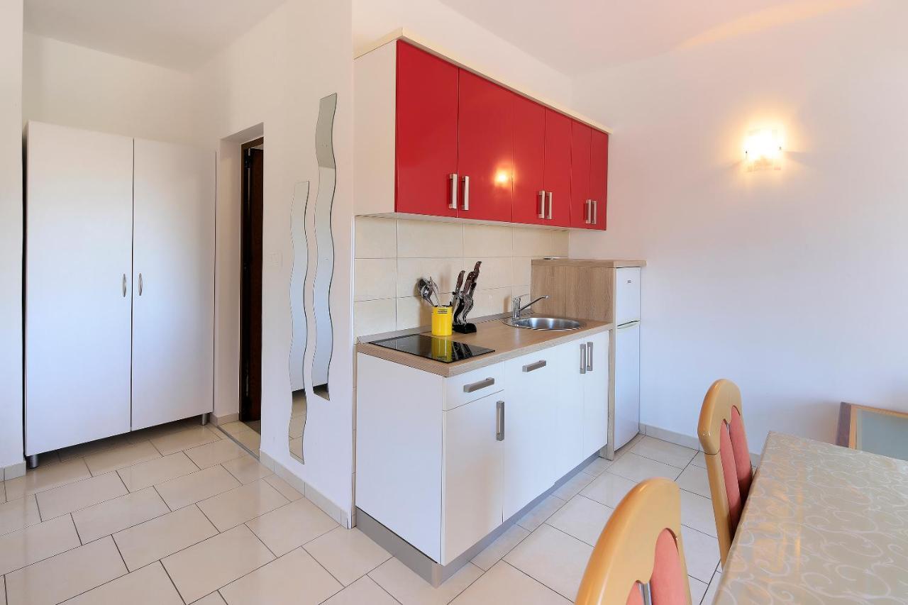 City Pool Apartments Новаля Екстериор снимка