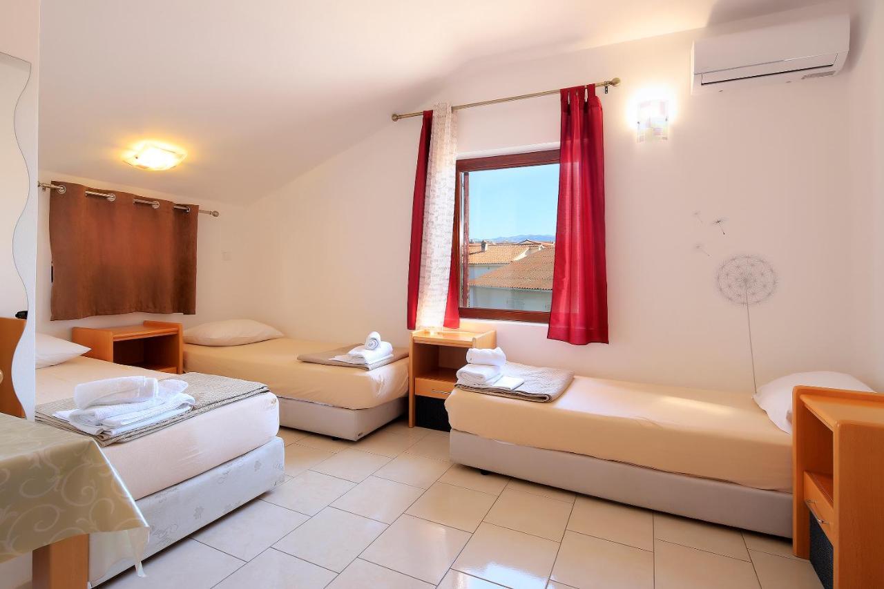 City Pool Apartments Новаля Екстериор снимка