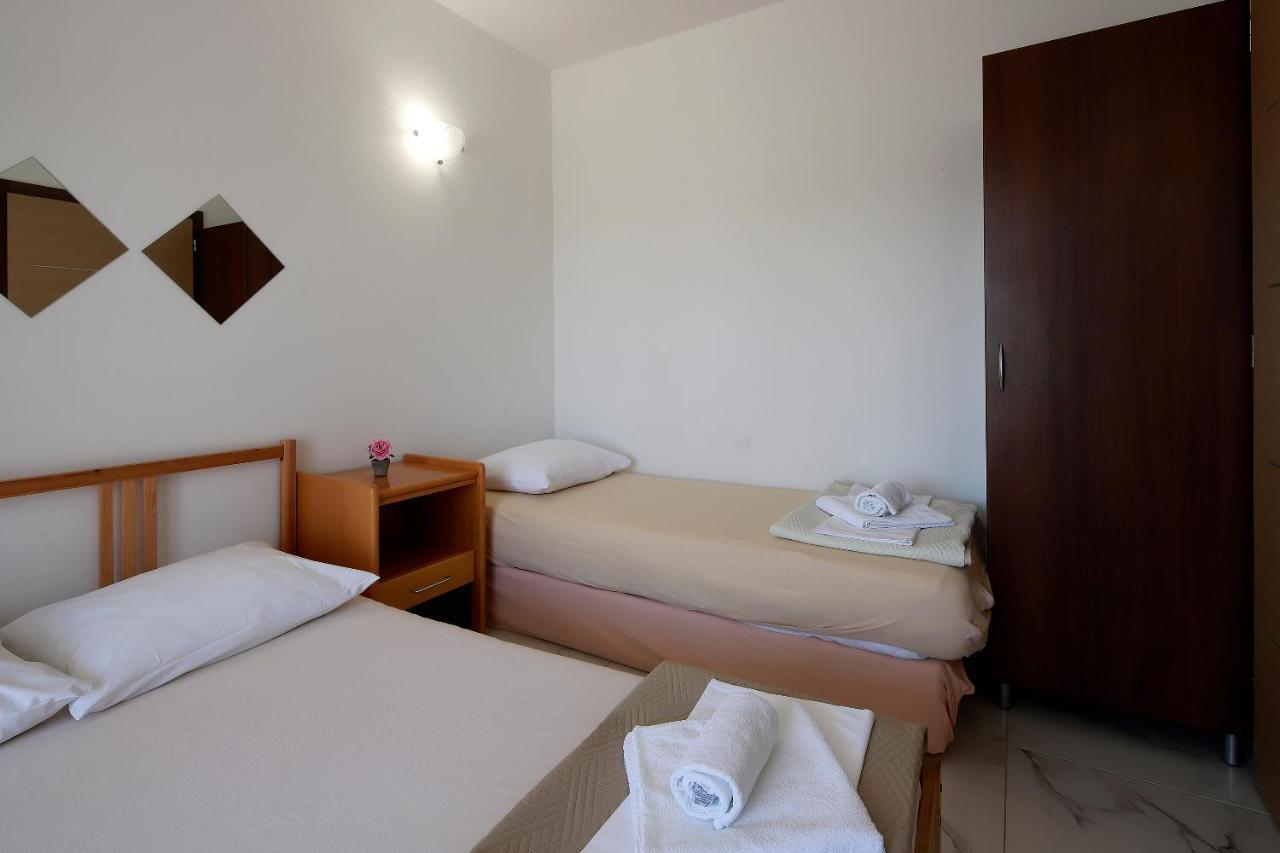 City Pool Apartments Новаля Екстериор снимка