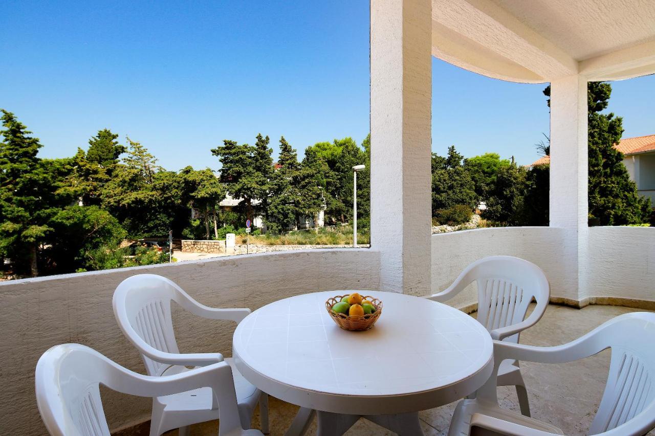 City Pool Apartments Новаля Екстериор снимка